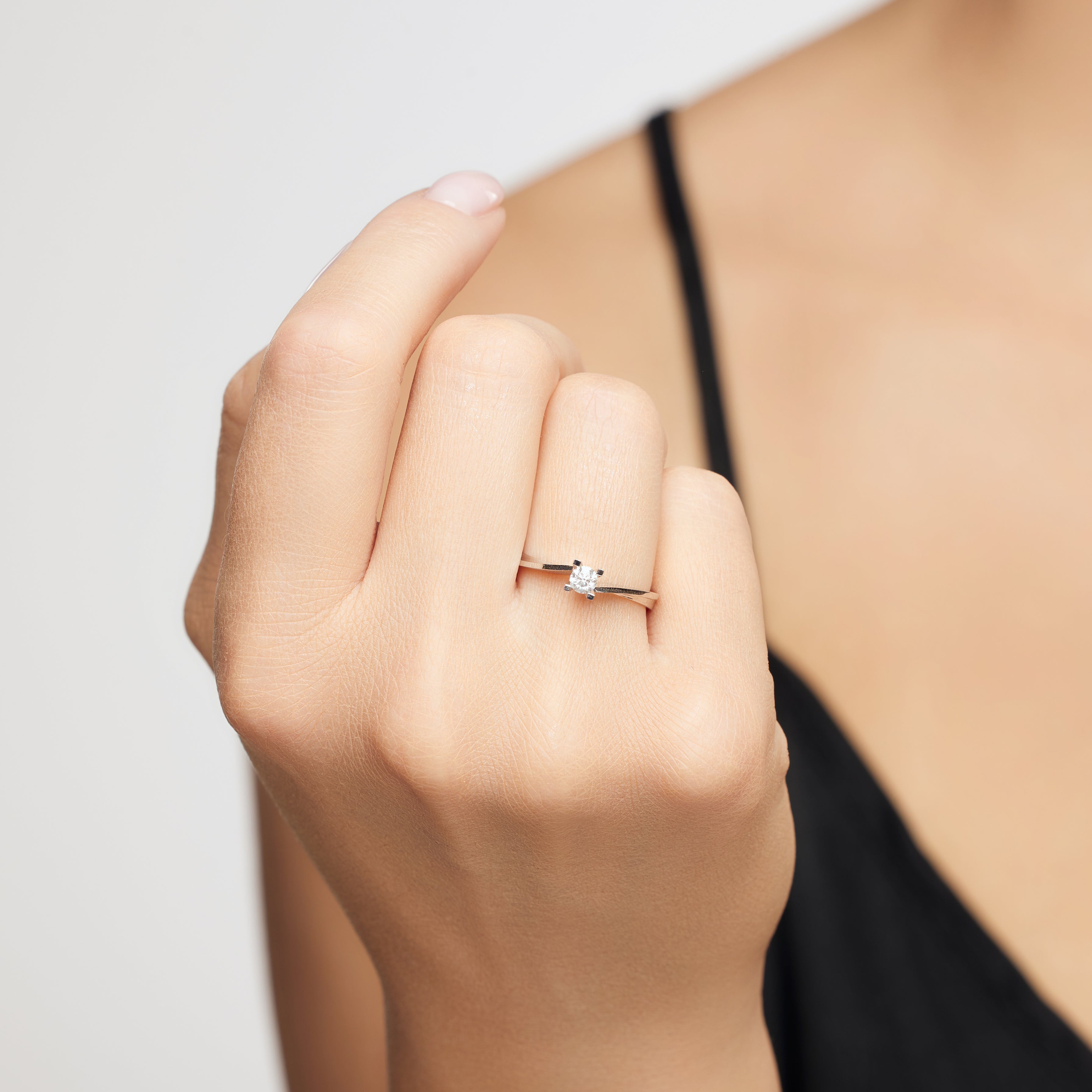 Diamond ring - 'Éclat' infinity diamond ring in 18k solid gold