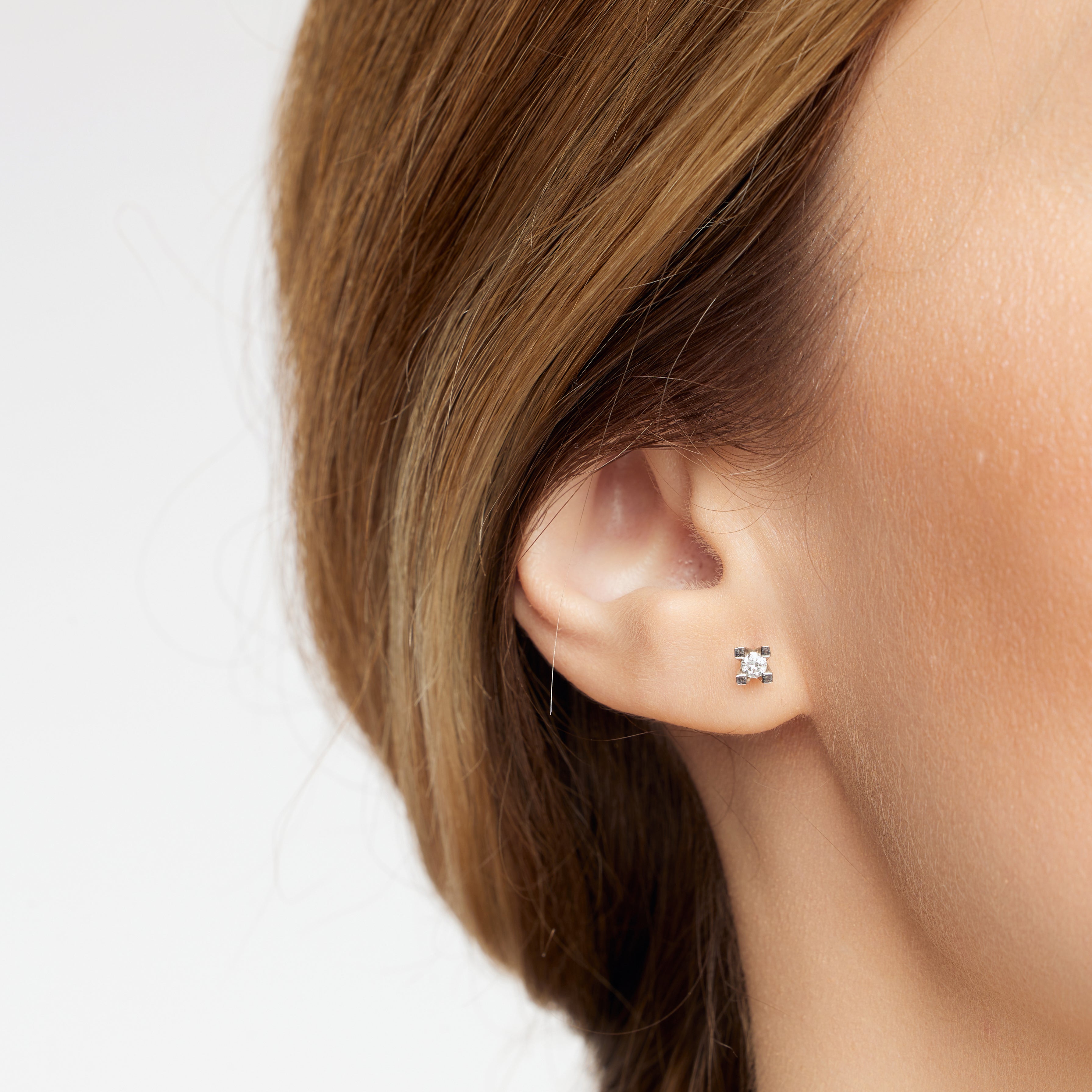 Diamond earrings - 'Éclat' diamond studs in 18k solid white gold
