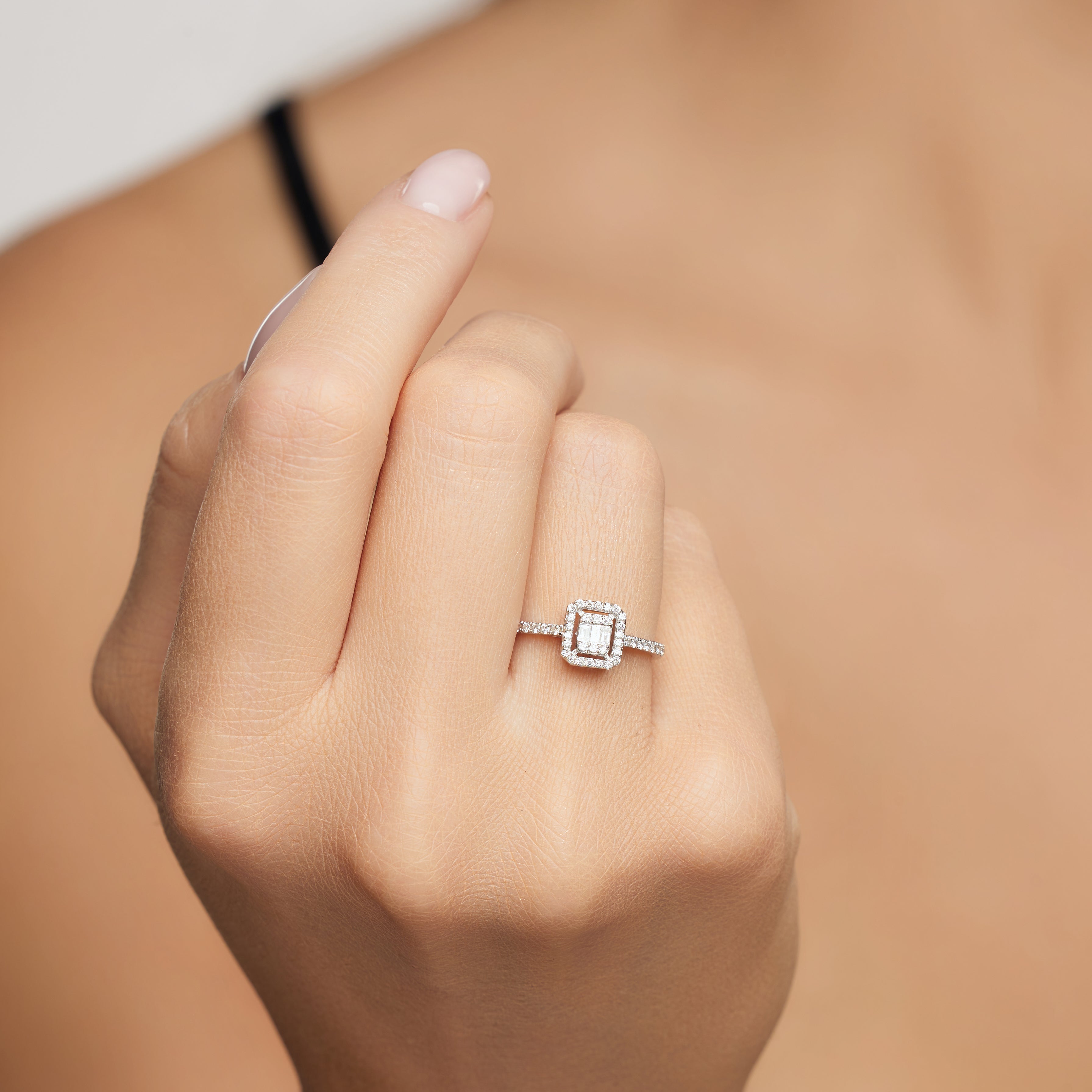 Diamond ring - 'Éclat' stone-set band in 18k solid white gold
