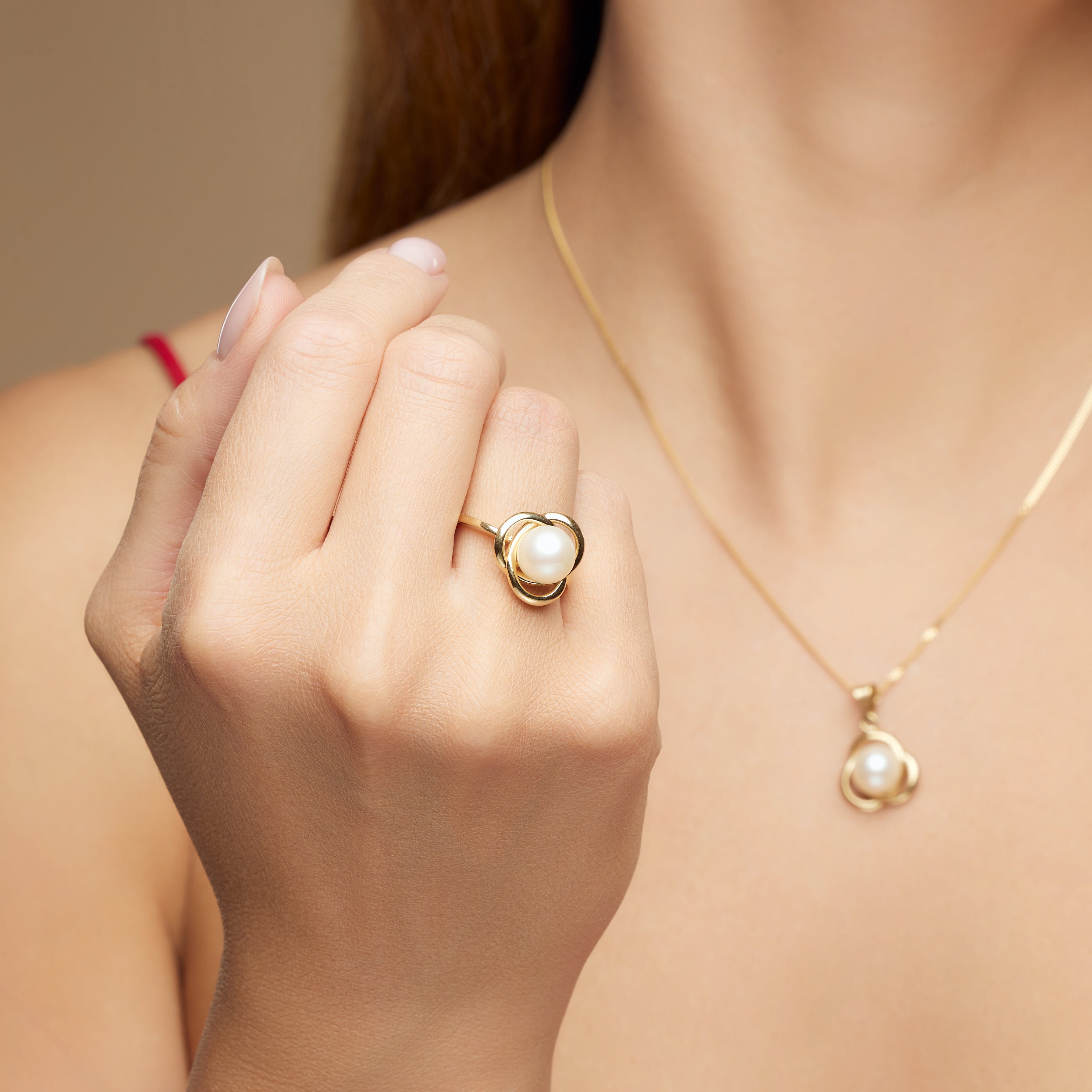 Gold pearl ring – ‘Lustré' wrapped ring in 14k solid gold